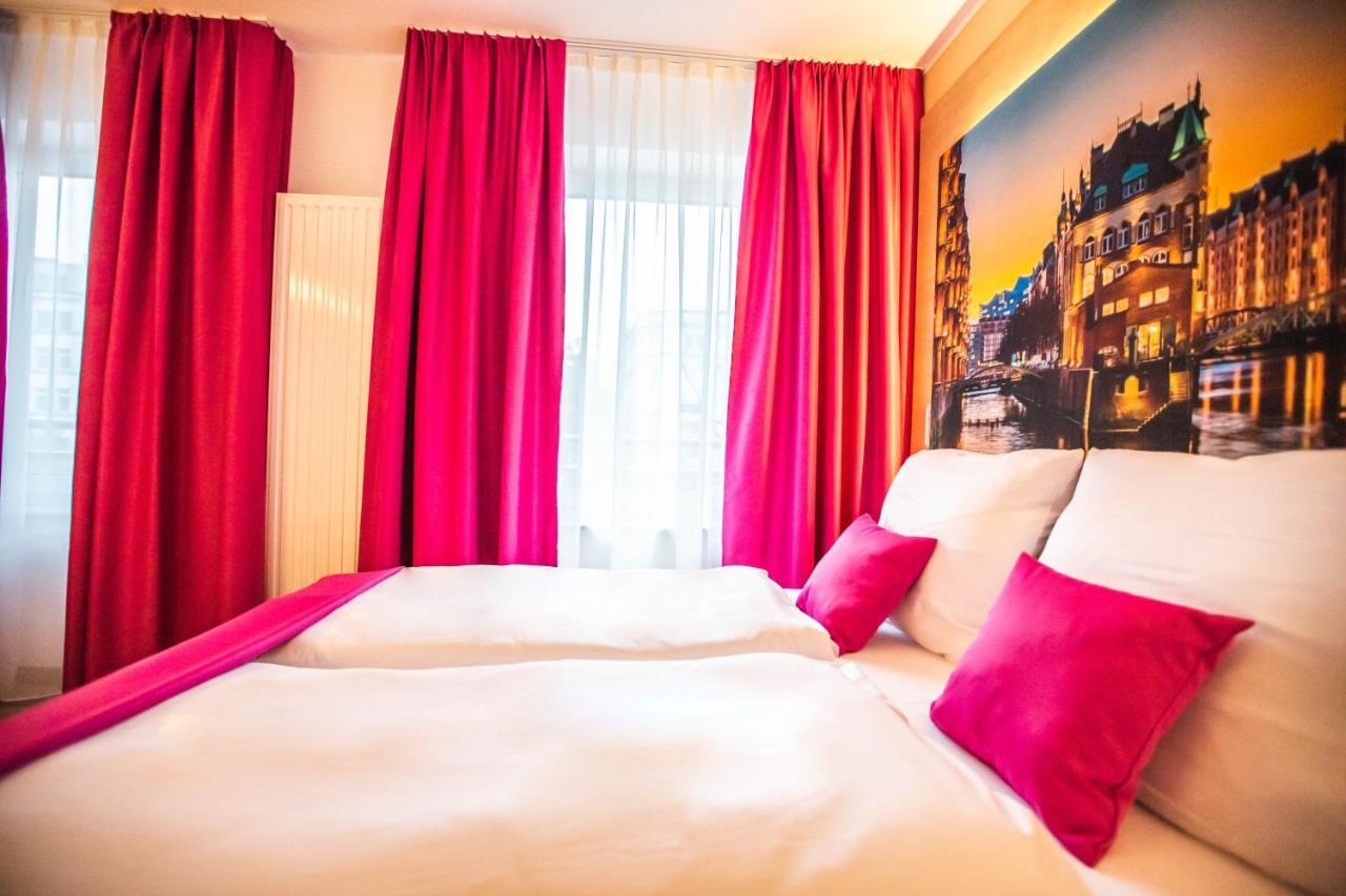 Hotel Luckys Inn Hamburg Bagian luar foto