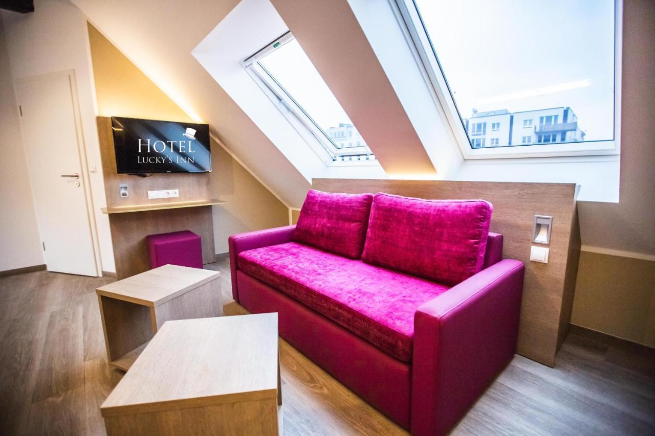 Hotel Luckys Inn Hamburg Bagian luar foto