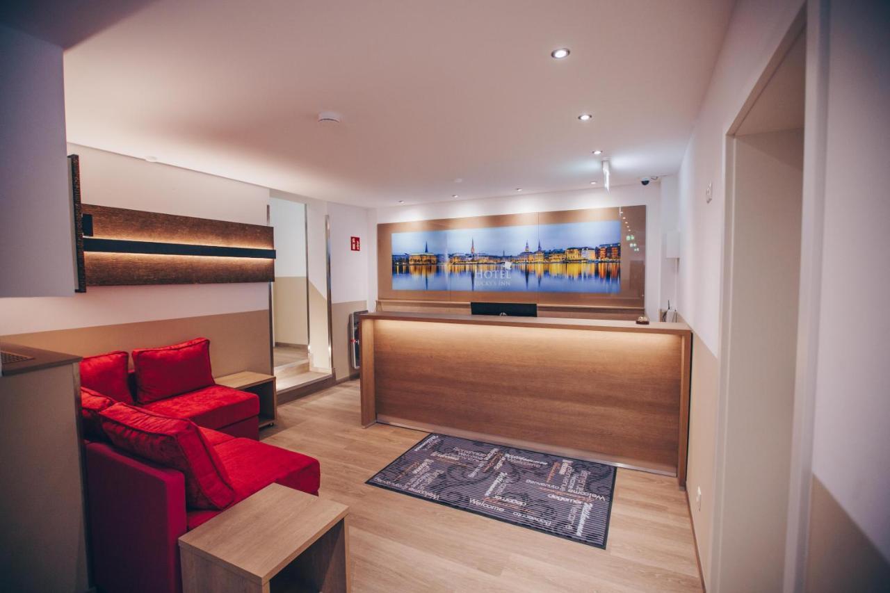Hotel Luckys Inn Hamburg Bagian luar foto