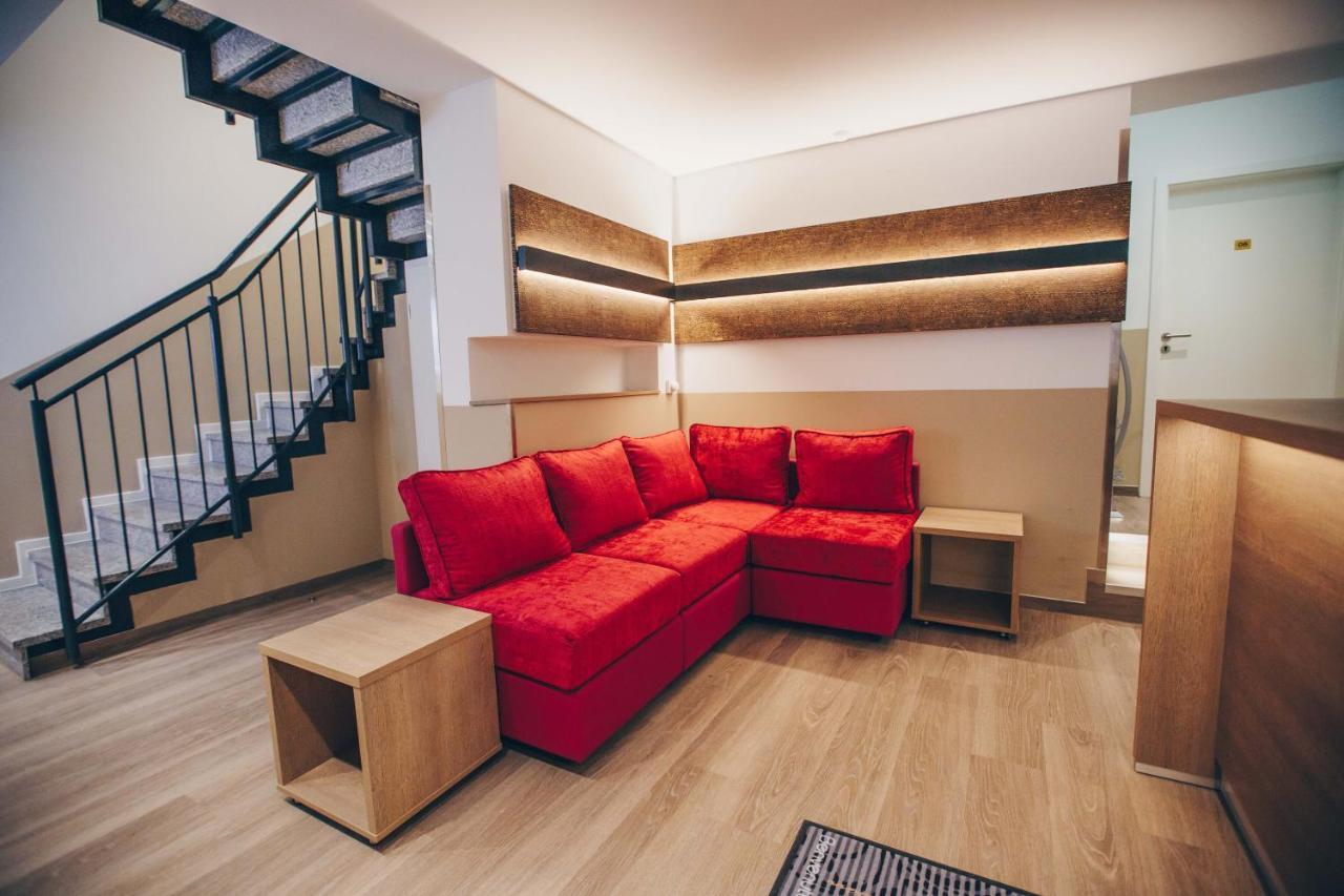 Hotel Luckys Inn Hamburg Bagian luar foto