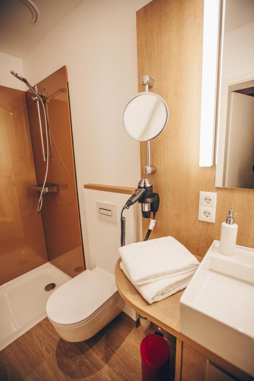 Hotel Luckys Inn Hamburg Bagian luar foto