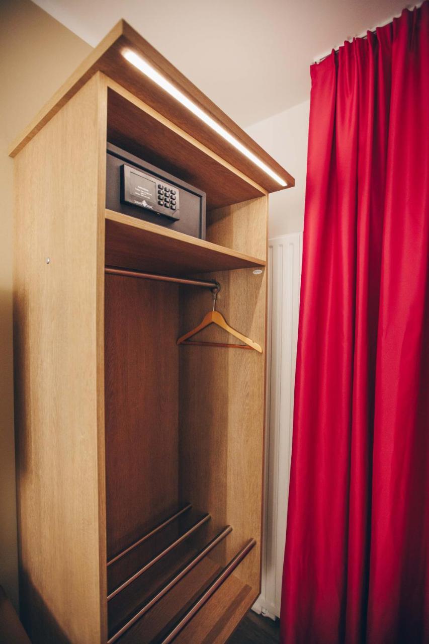 Hotel Luckys Inn Hamburg Bagian luar foto