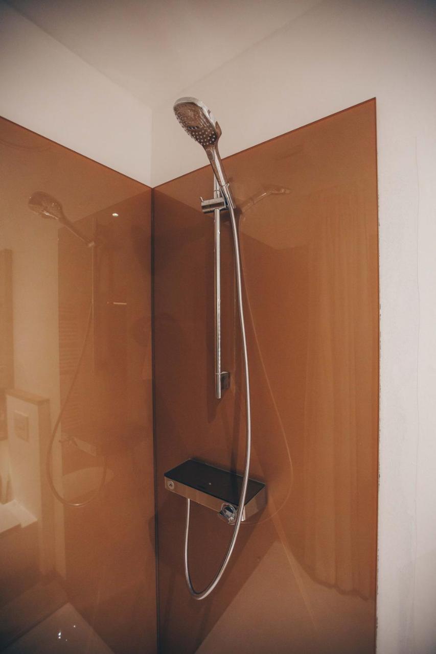 Hotel Luckys Inn Hamburg Bagian luar foto